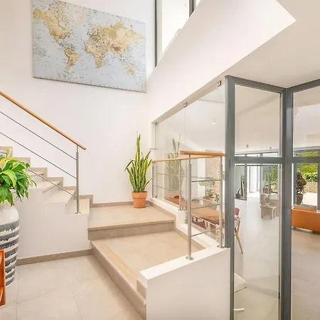 Βίλα Guestready - Luxury With Private Pool Μάφρα