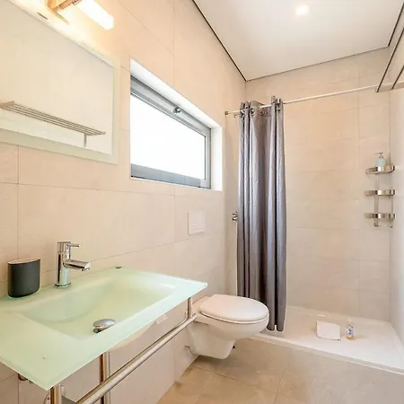 Guestready - Luxury With Private Pool Βίλα Μάφρα