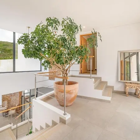 Βίλα Guestready - Luxury With Private Pool